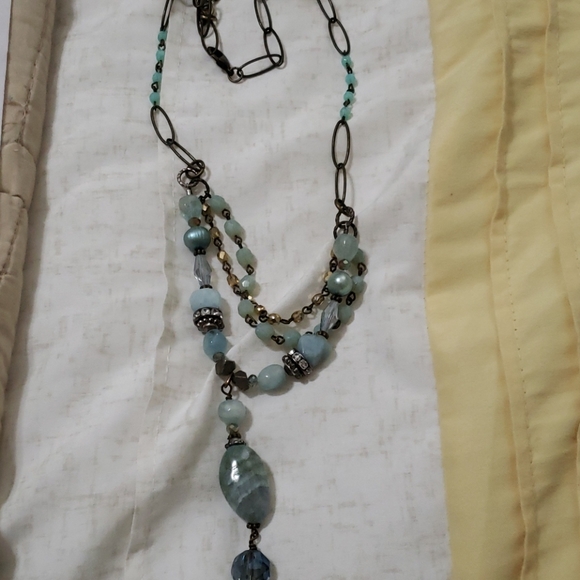 Green blue tone polished stone necklace - Picture 4 of 4
